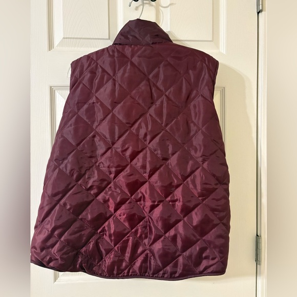 Women's Reversible Sherpa Vest - Maroon/Cream - Picture 6 of 7
